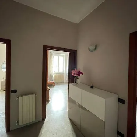 Apartment La Casa Dei Girasoli